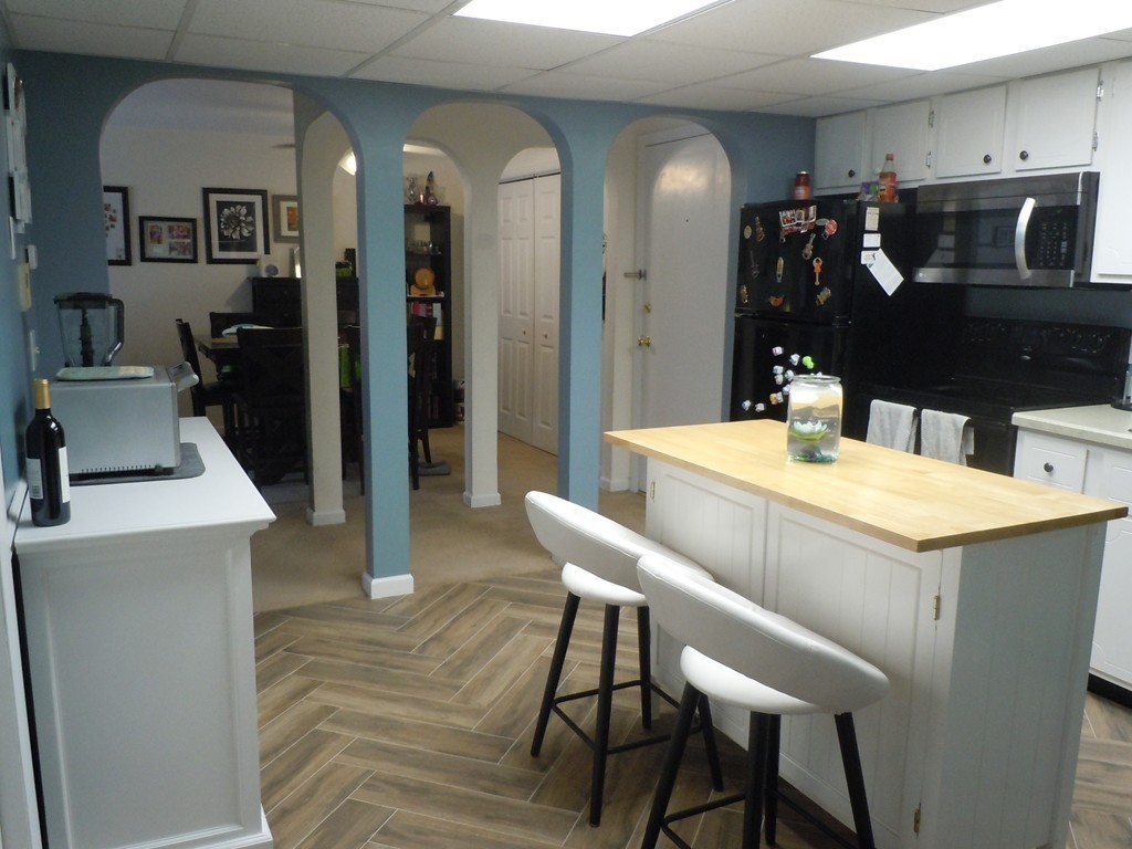 8 Shadowbrook Lane, Unit 41 Milford, MA 01757 - Photo 3 of 27