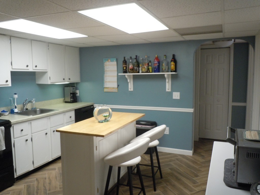 8 Shadowbrook Lane, Unit 41 Milford, MA 01757 - Photo 7 of 27