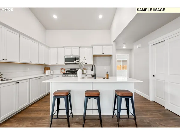 $379,997 | 873 Northeast Laurel Springs Drive, Hermiston, OR 97838