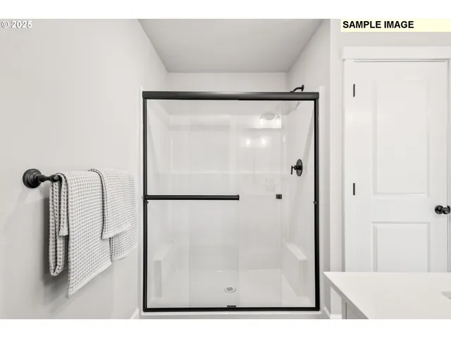 $379,900 | 873 Northeast Laurel Springs Drive, Hermiston, OR 97838