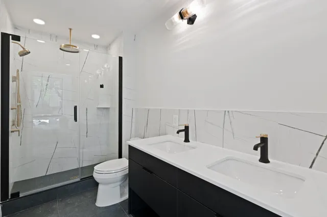 $974,000 | 139 Christopher Columbus Drive, Unit 408, Jersey City, NJ 07302