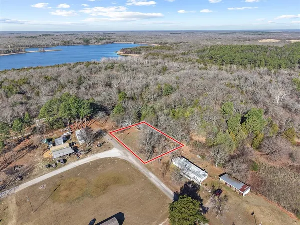 $40,000 | 500 James Butler Bonham Drive, Honey Grove, TX 75446