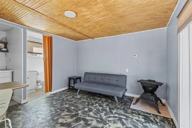 $40,000 | 500 James Butler Bonham Drive, Honey Grove, TX 75446