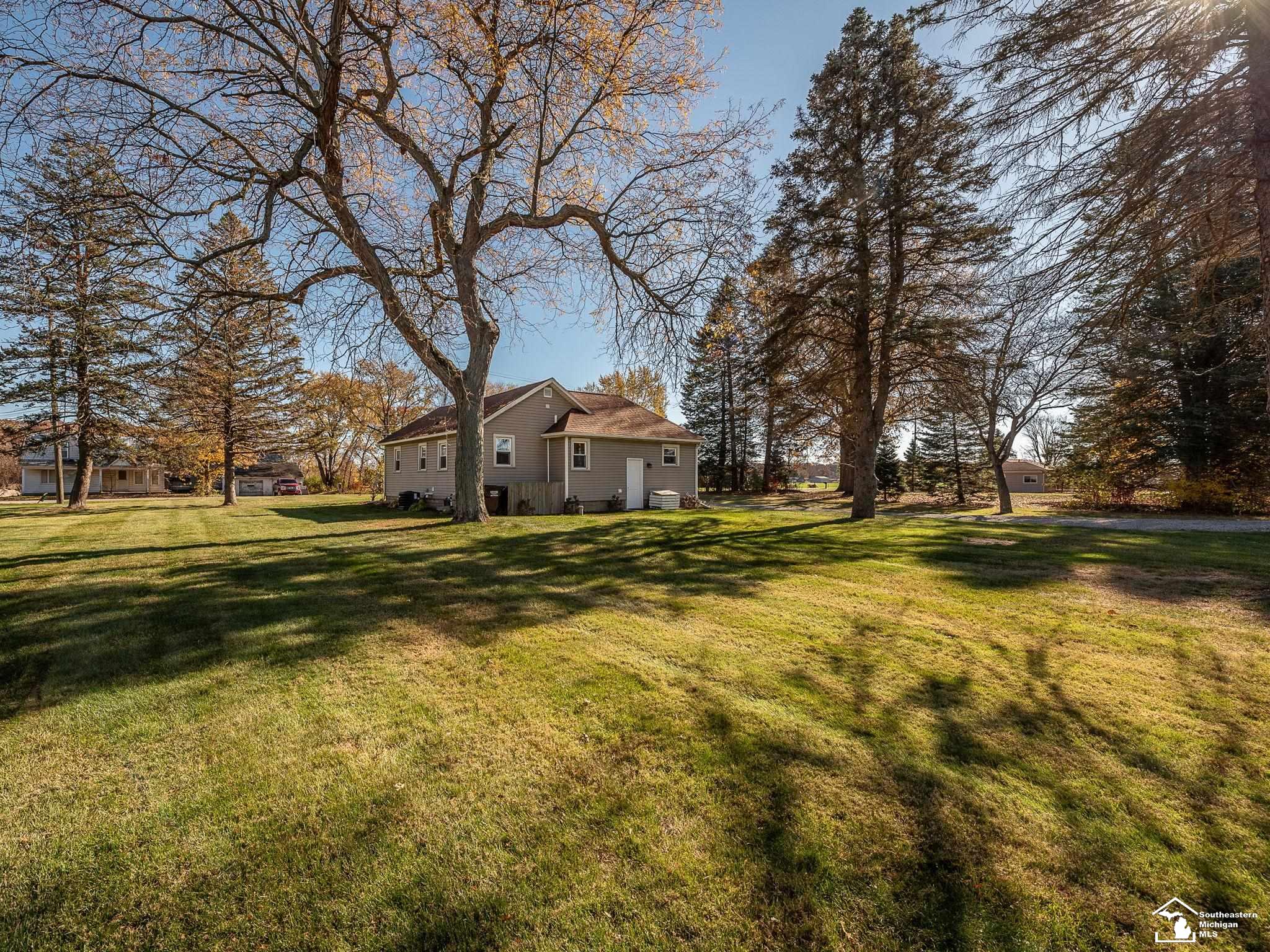 10763 Strasburg Road Erie, MI 48133 - Photo 21 of 39 50160659-4f4665c7-0aed-4f8e-9555-d893d2bab42a.JPG