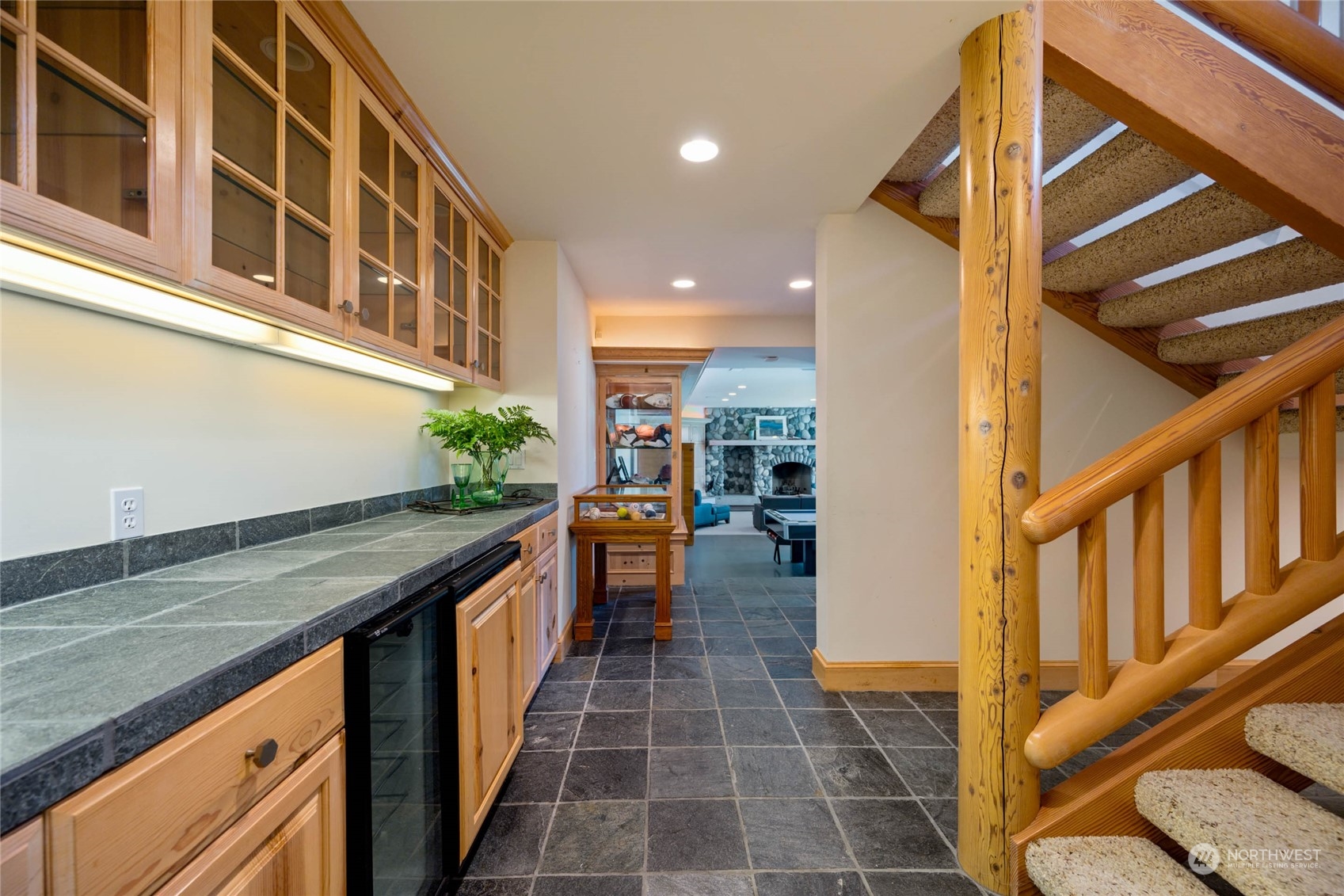 15215 Gibralter Road Anacortes, WA 98221 - Photo 28 of 40