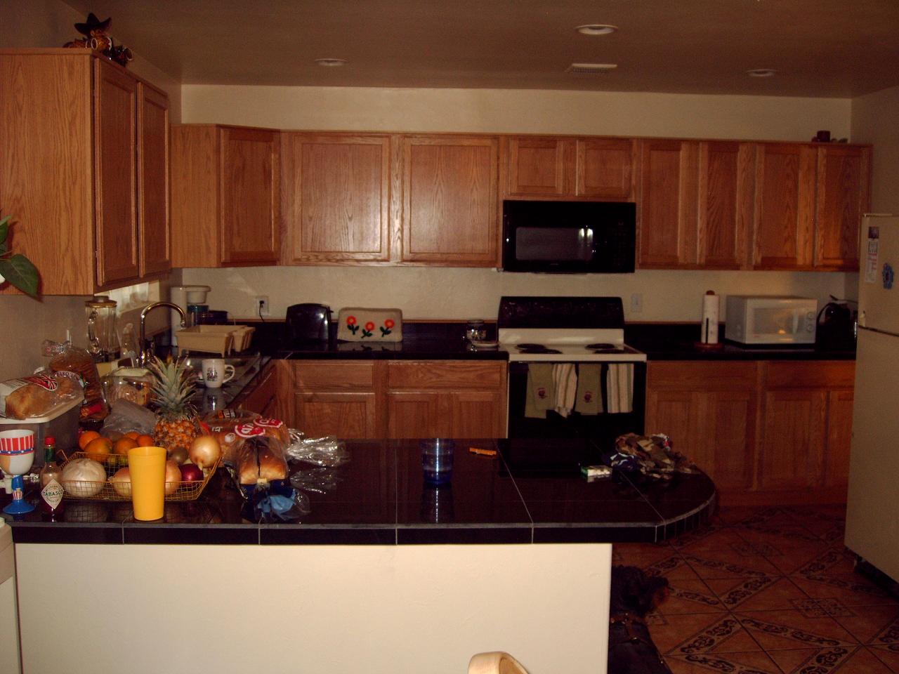 8249 West Piccadilly Road Phoenix, AZ 85033 - Photo 3 of 4 Piccadilly Kitchen2