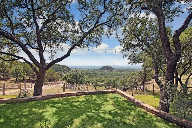 $9,985,000 | 6507 North State Highway 16, Fredericksburg, TX 78624