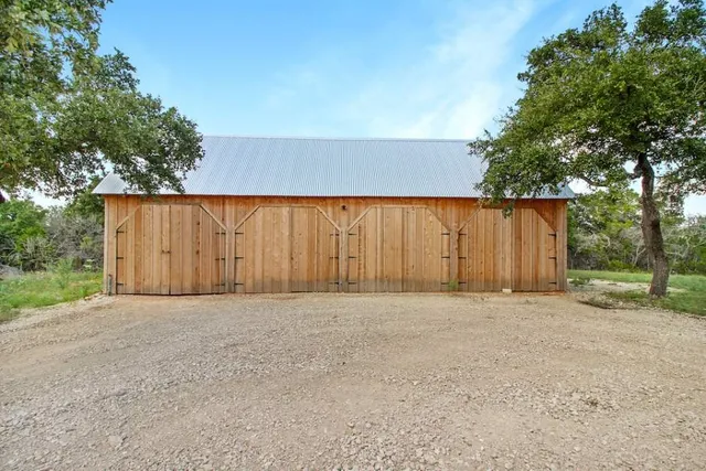 $9,985,000 | 6507 North State Highway 16, Fredericksburg, TX 78624