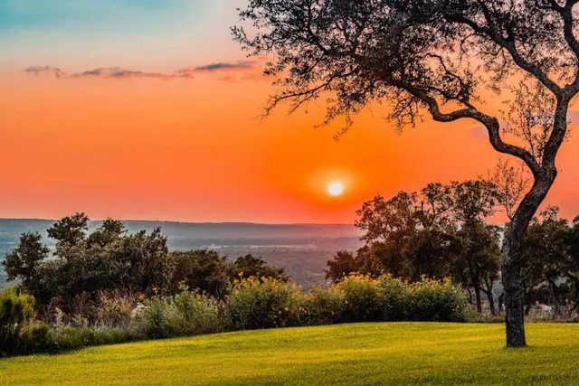 $9,985,000 | 6507 North State Highway 16, Fredericksburg, TX 78624