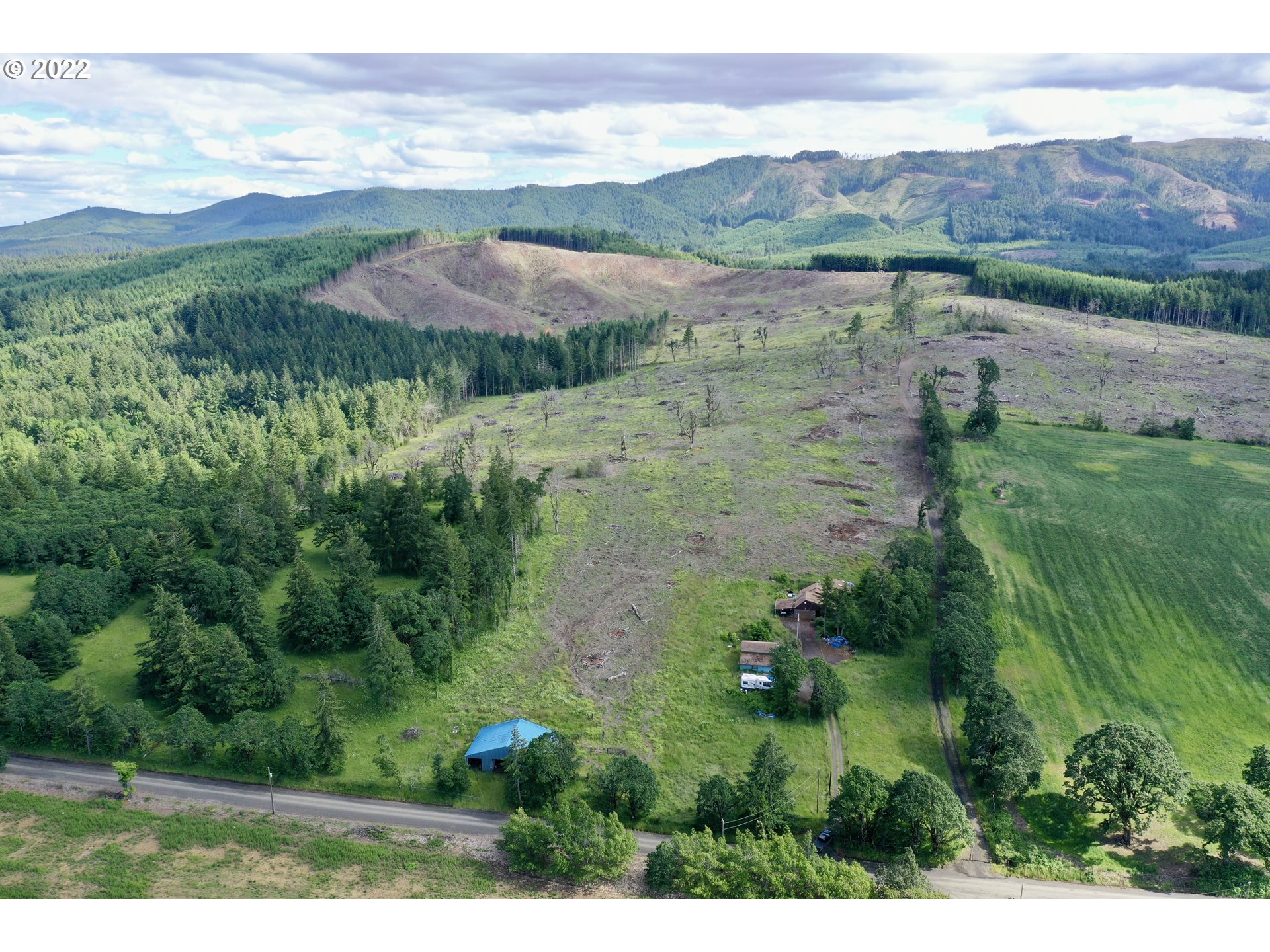 21230 Stone Road Sheridan, OR 97378 - Photo 2 of 31