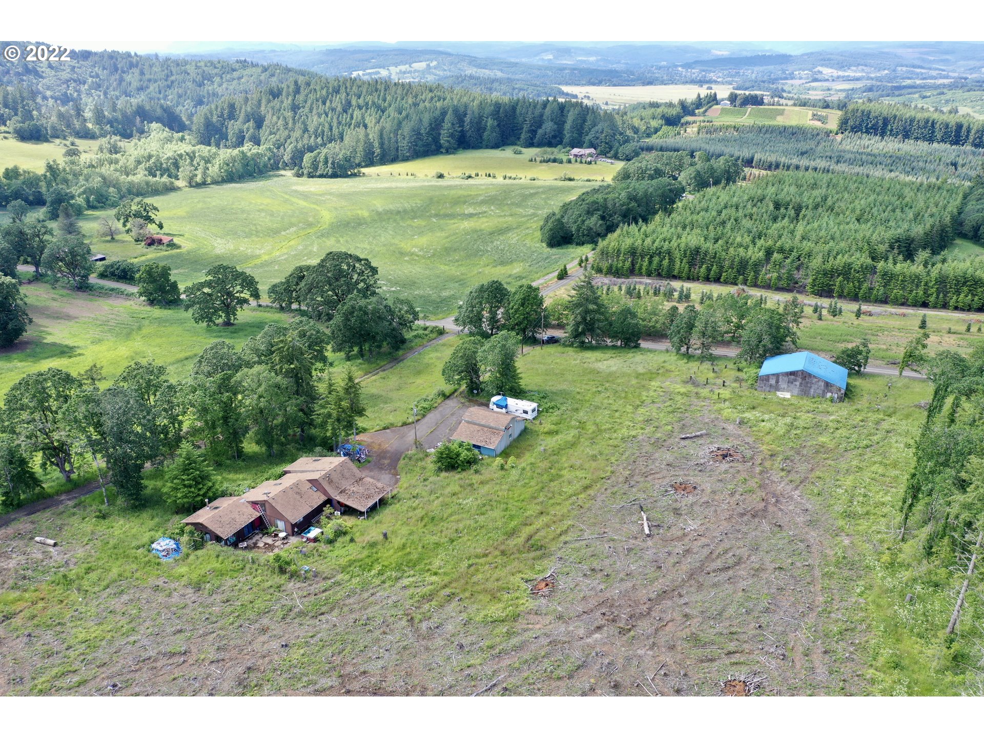 21230 Stone Road Sheridan, OR 97378 - Photo 3 of 31