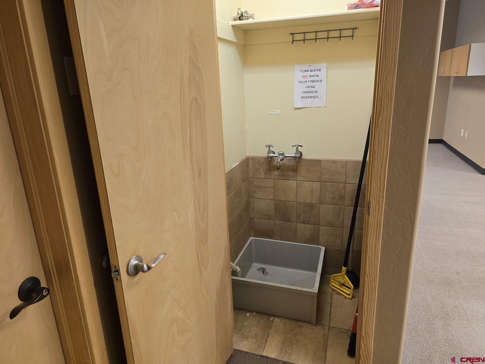 1485 Florida Road, Unit EAST ANIMAS VILLAGE Durango, CO 81301 - Photo 13 of 22 a bathroom with a sink and a mirror