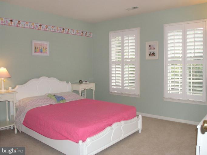 1317 Dasher Lane Reston, VA 20190 - Photo 22 of 30 Bedroom