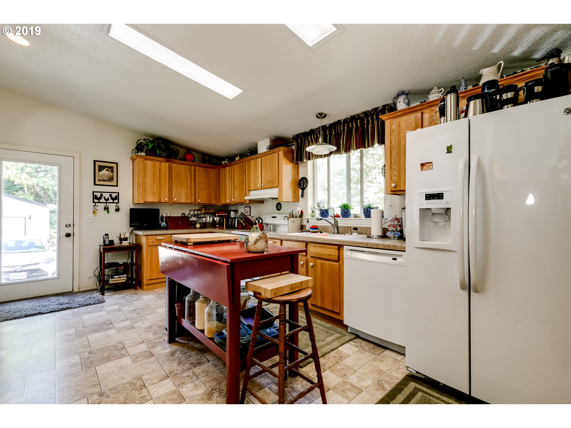 92745 Paschelke Road Marcola, OR 97454 - Photo 3 of 13 Gallery Image 3