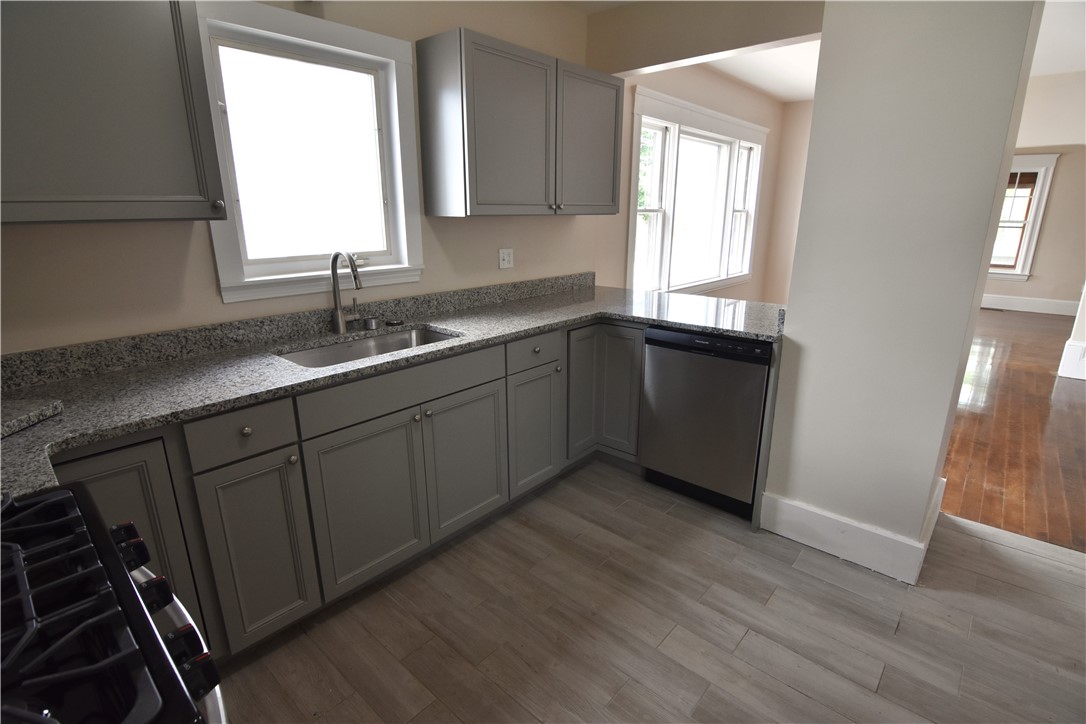 555 Providence Street Woonsocket, RI 02895 - Photo 4 of 25 Gallery Image 4