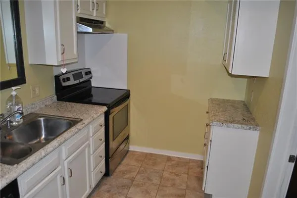 $1,850 | 7444 St Charles Avenue, Unit 309, New Orleans, LA 70118
