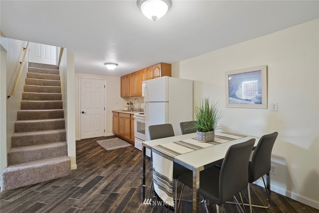 3802 Northeast 19th Street Renton, WA 98056 - Photo 16 of 36