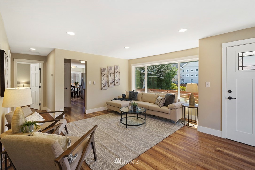 3802 Northeast 19th Street Renton, WA 98056 - Photo 3 of 36