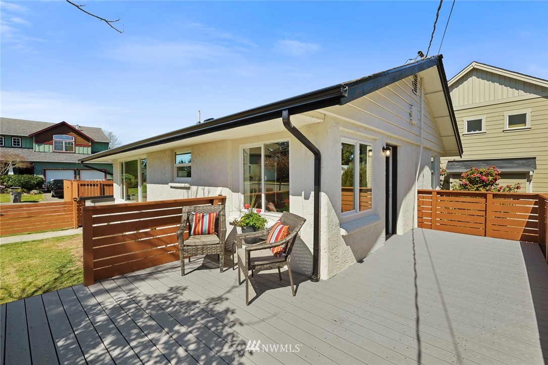 3802 Northeast 19th Street Renton, WA 98056 - Photo 30 of 36