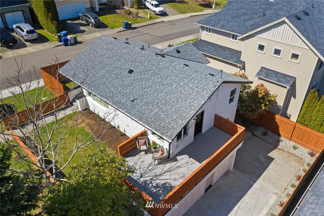 3802 Northeast 19th Street Renton, WA 98056 - Photo 31 of 36