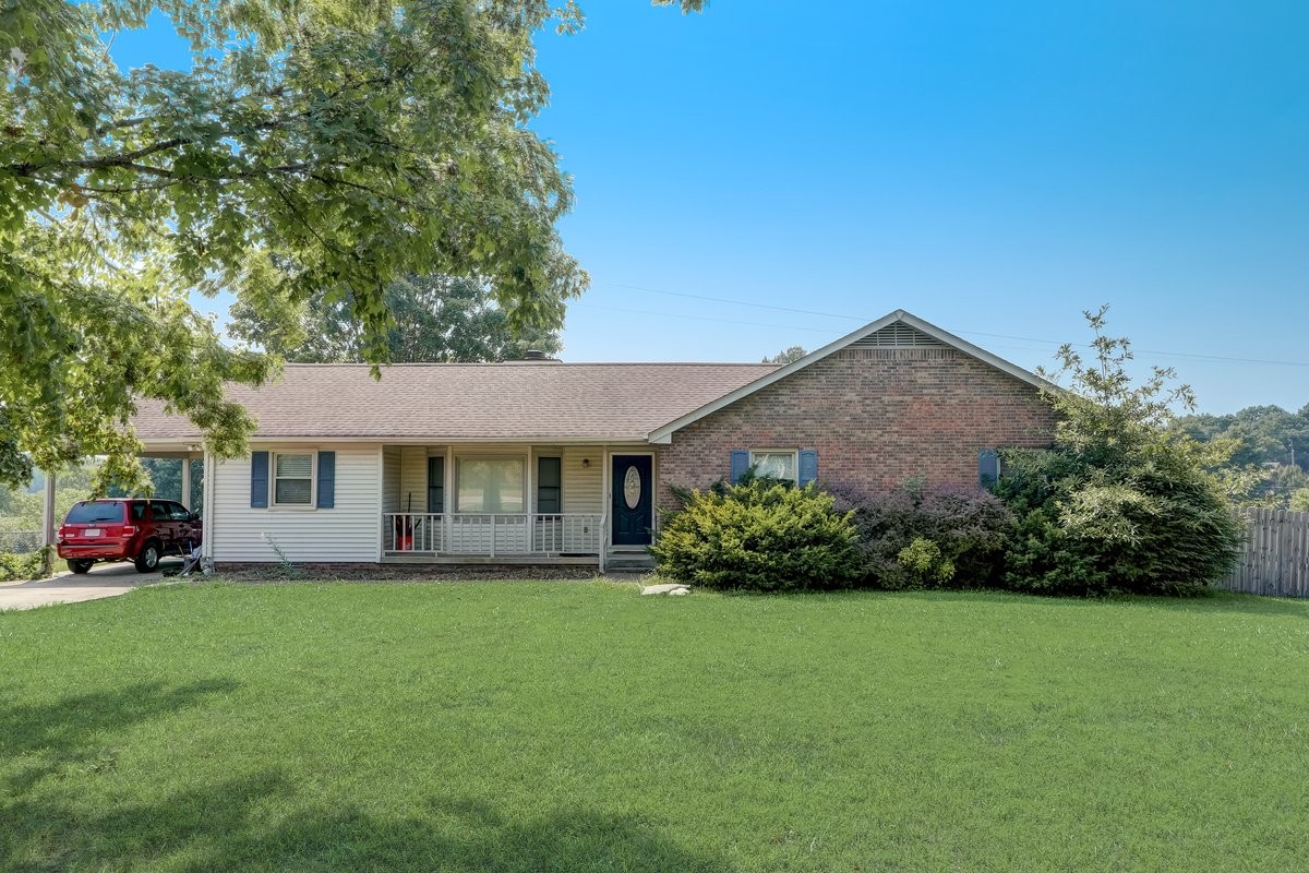 831 Hillside Drive, Springfield, TN 37172 Compass