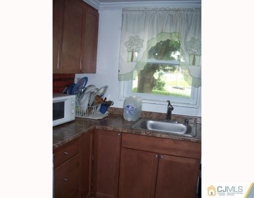 5 West Grandview Avenue Edison, NJ 08837 - Photo 4 of 10
