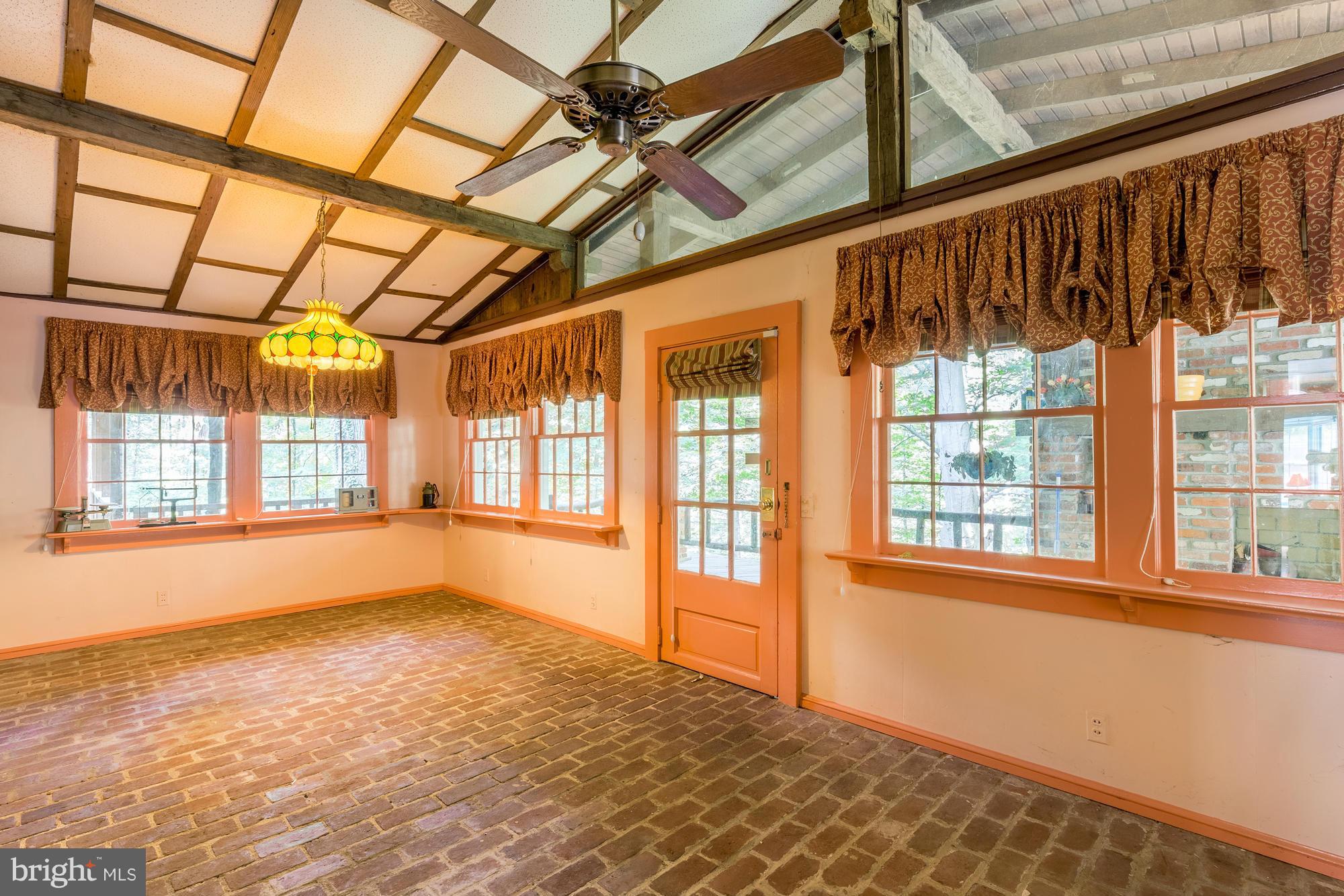 3040 Powder Mill Road Hyattsville, MD 20783 - Photo 14 of 25 Interior (General)
