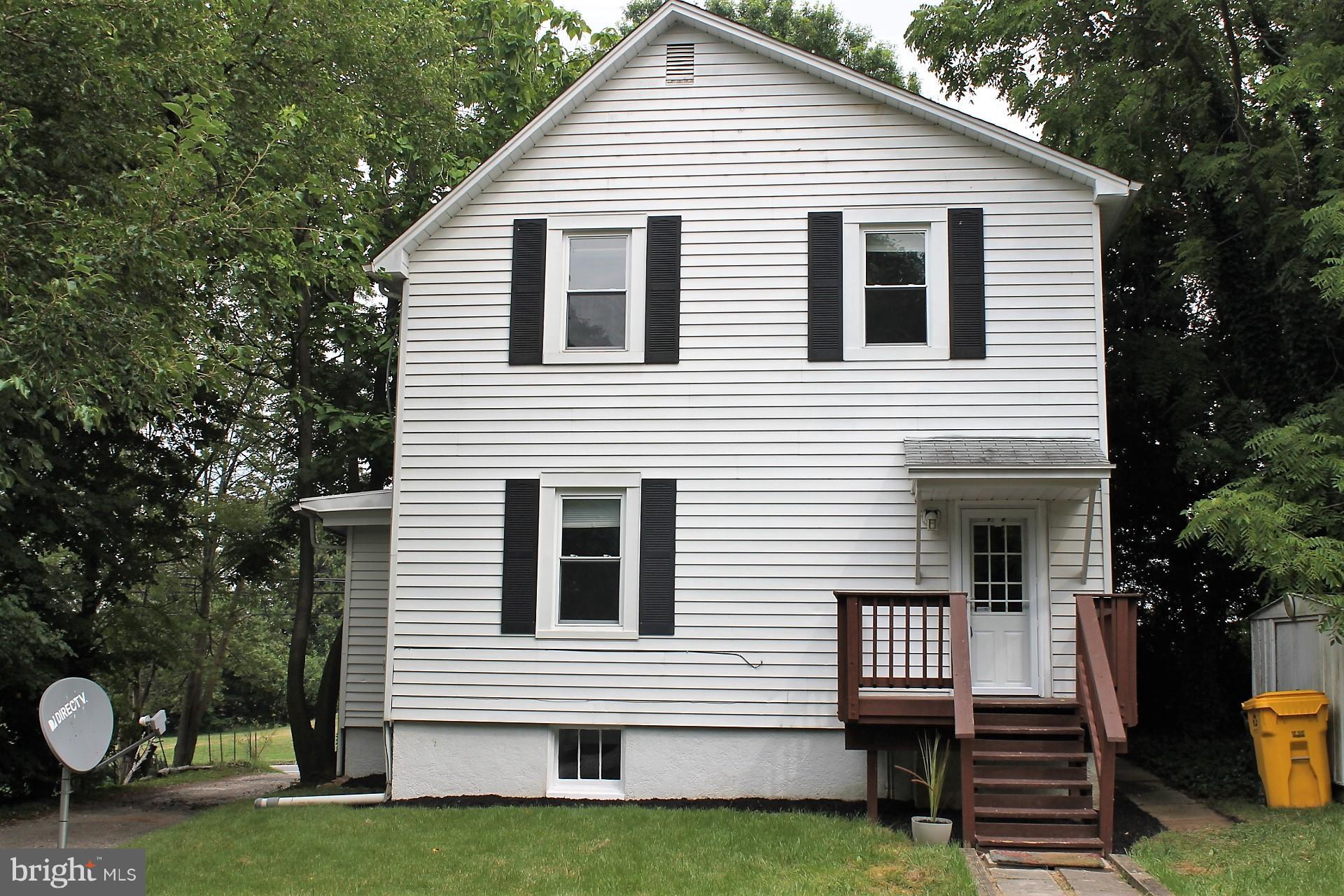 708 South Camp Meade Road Linthicum, MD 21090 - Photo 3 of 24 Exterior (Rear)