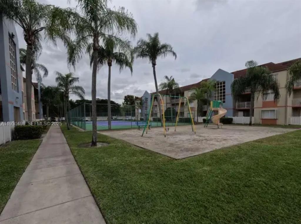 18840 Northwest 57th Avenue, Unit 302 Hialeah, FL 33015 - Photo 3 of 6