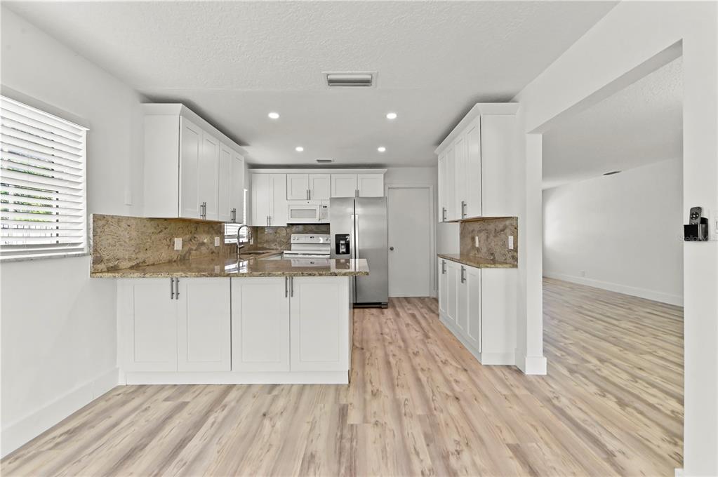271 Northwest 35th Street Boca Raton, FL 33431 - Photo 11 of 33 Gallery Image 11