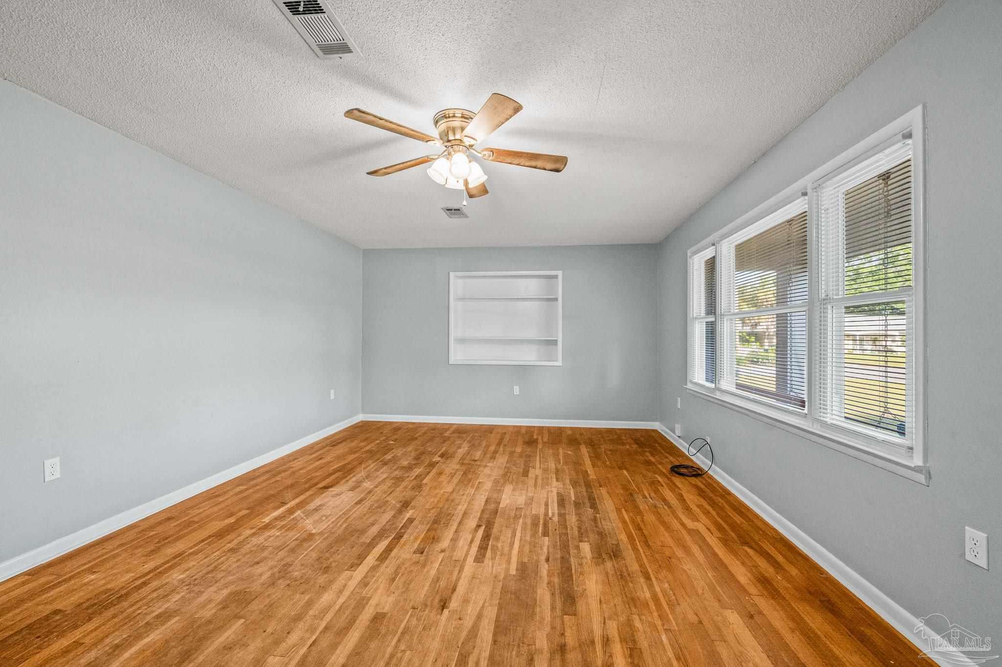 6308 Mockingbird Lane Milton, FL 32570 - Photo 13 of 45