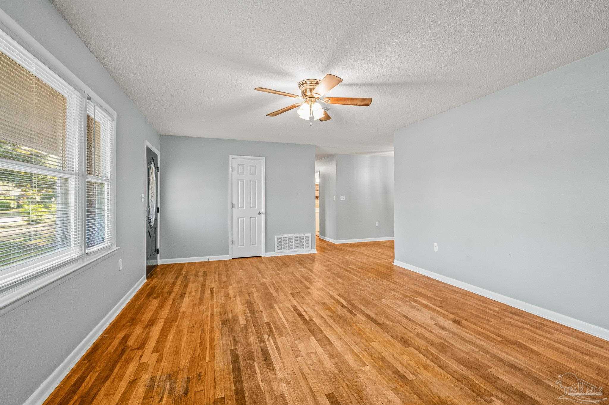 6308 Mockingbird Lane Milton, FL 32570 - Photo 15 of 45