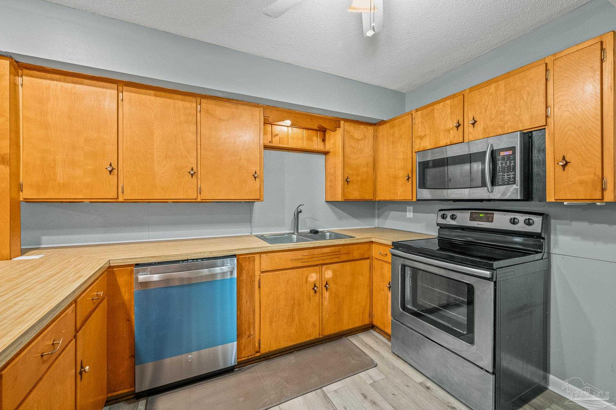 6308 Mockingbird Lane Milton, FL 32570 - Photo 18 of 45