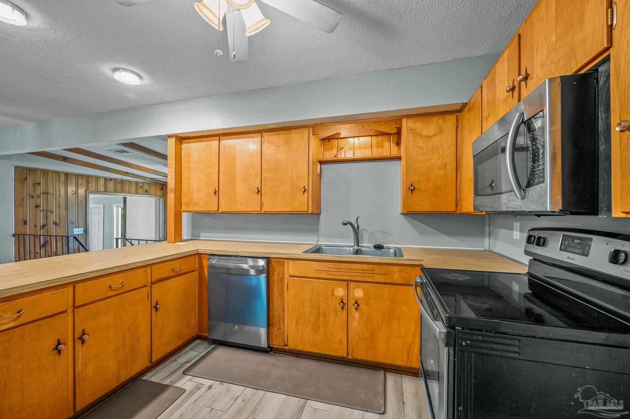 6308 Mockingbird Lane Milton, FL 32570 - Photo 19 of 45