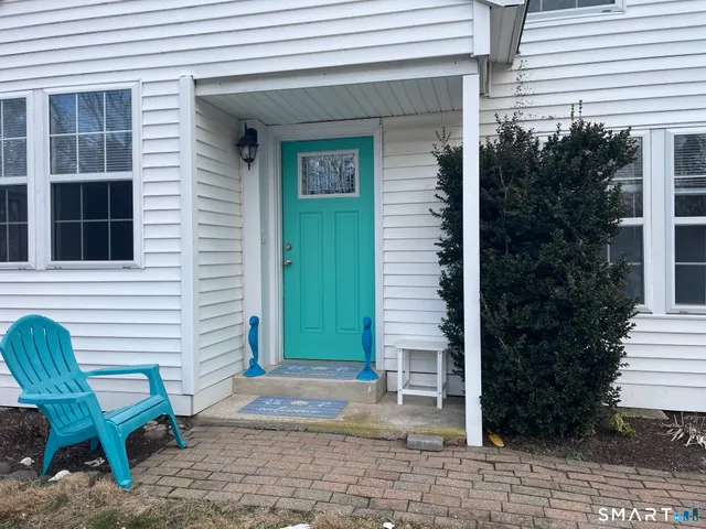 $1,400 | 377 Horse Pond Road, Madison, CT 06443