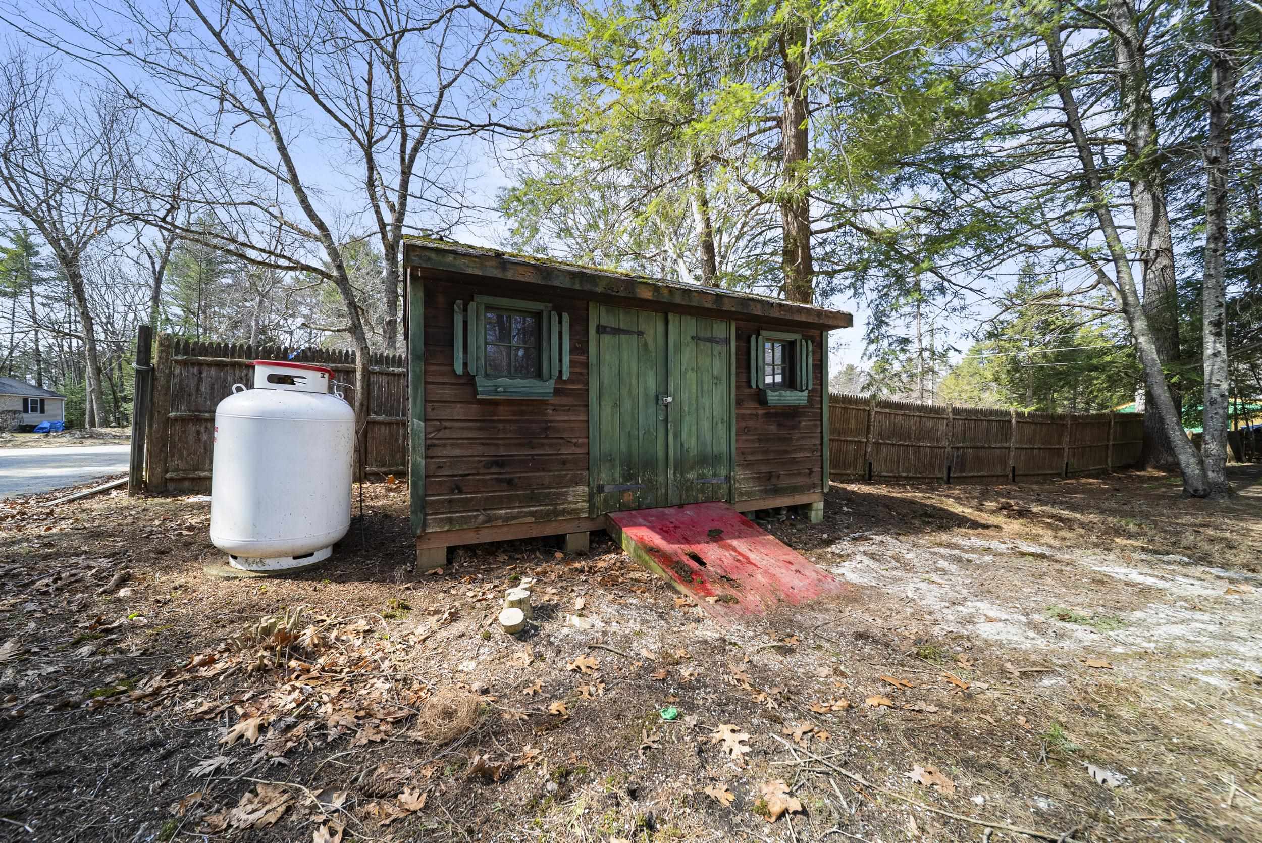 74 Riverside Drive Fremont, NH 03044 - Photo 26 of 40