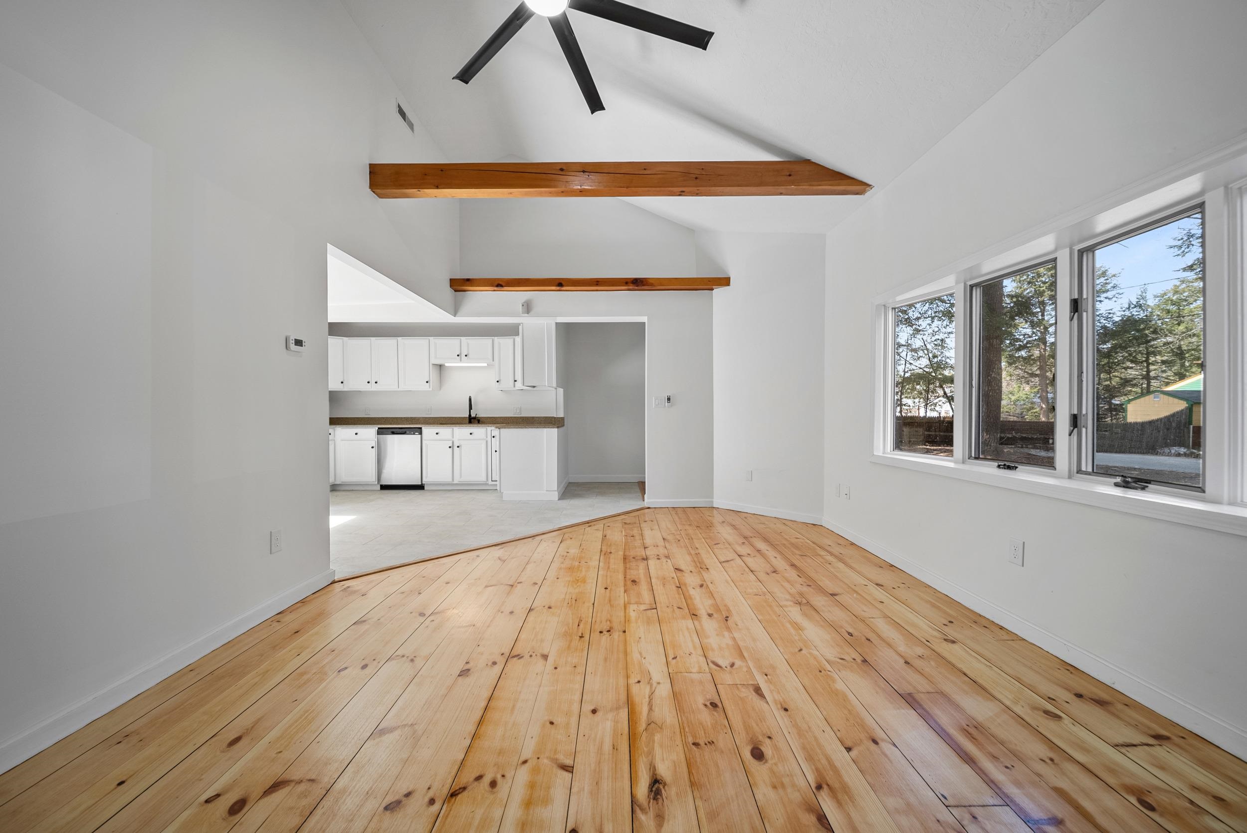 74 Riverside Drive Fremont, NH 03044 - Photo 8 of 40