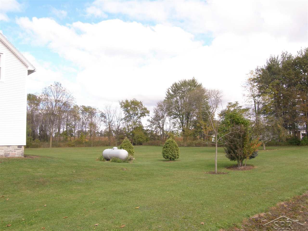 4254 Volkmer Road Chesaning, MI 48616 - Photo 5 of 19 31273327-4.JPG