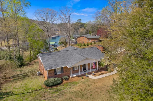 $899,900 | 101 Cardinal Drive, Seneca, SC 29672