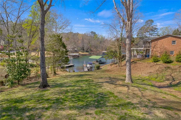 $899,900 | 101 Cardinal Drive, Seneca, SC 29672