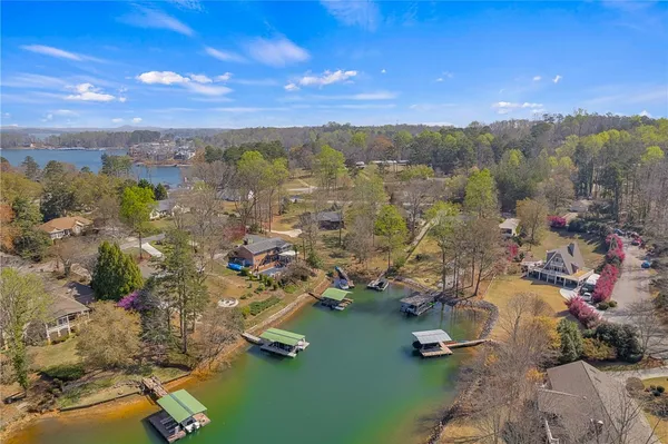 $899,900 | 101 Cardinal Drive, Seneca, SC 29672