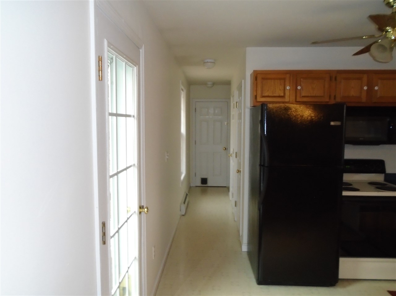 42 Rockingham Road Auburn, NH 03032 - Photo 6 of 16