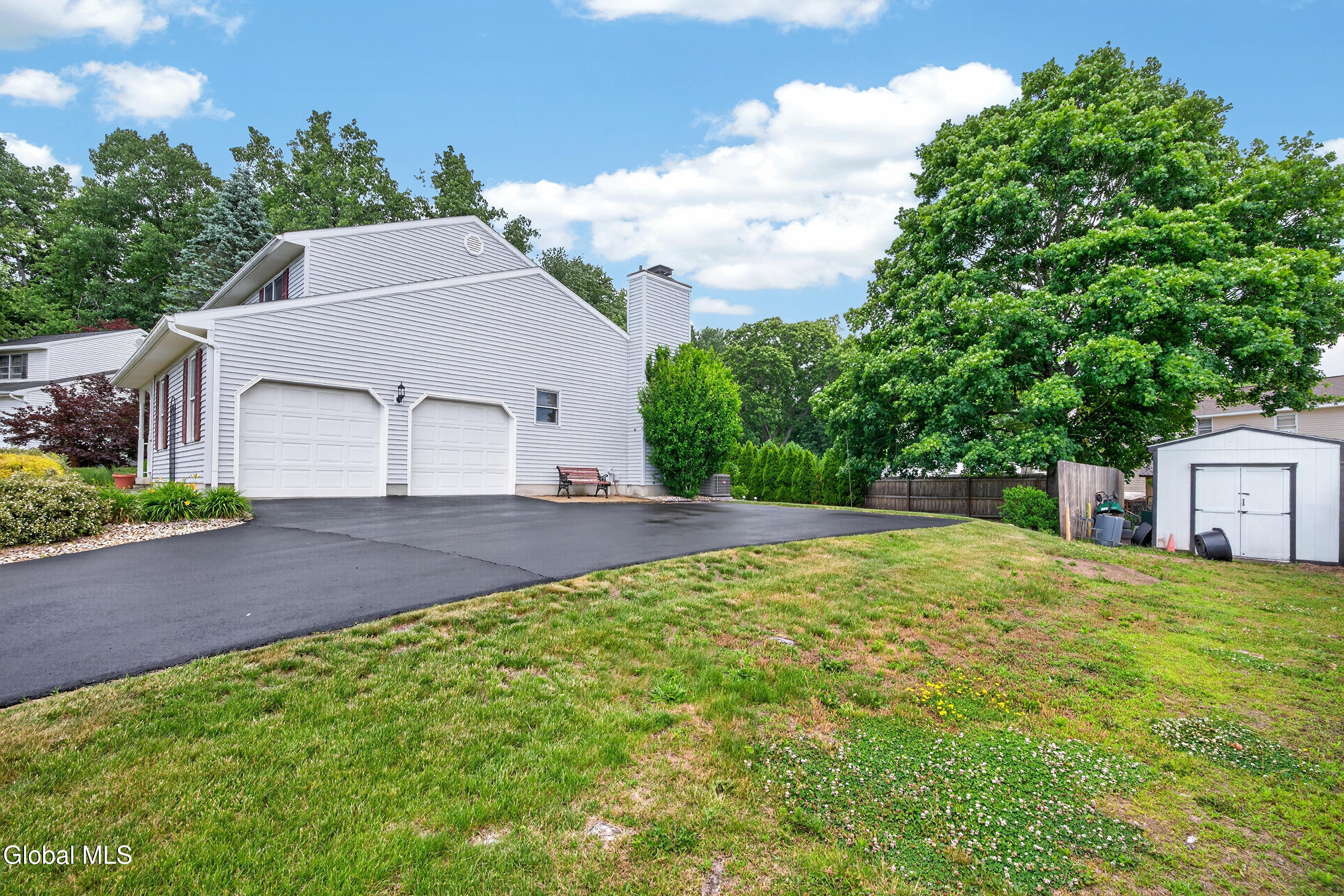 44 Mallard Road Bethlehem, NY 12077 - Photo 4 of 90 003-44-Mallard-Rd-Glenmont-NY-12077