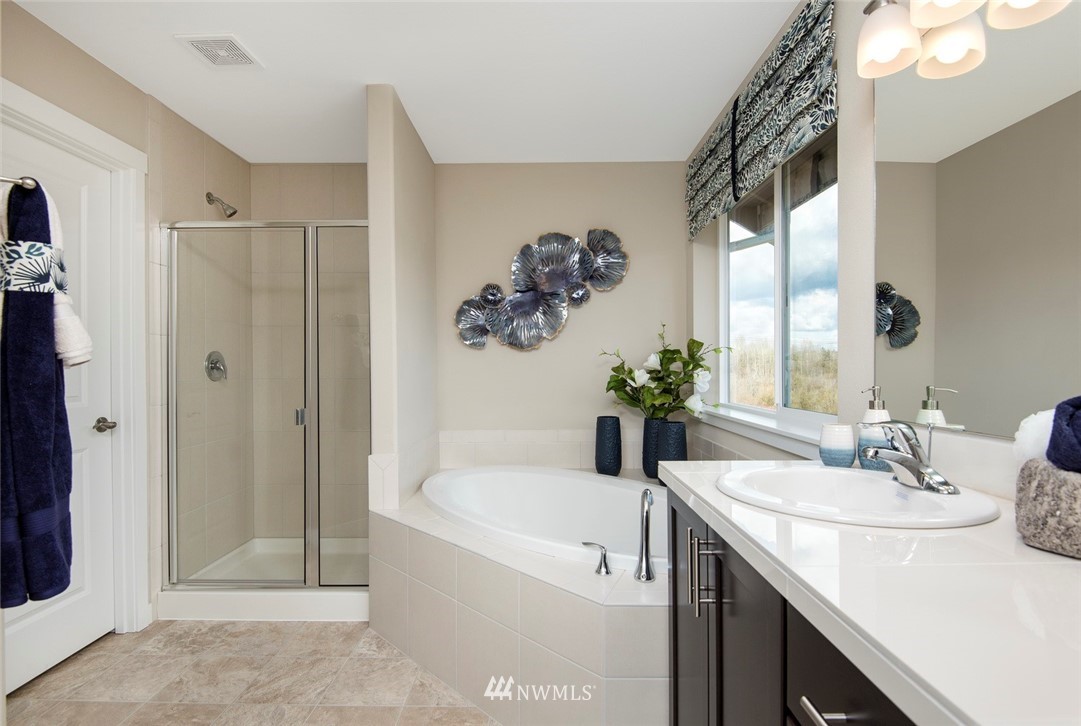 18912 124th Avenue Southeast Renton, WA 98058 - Photo 9 of 20 Gallery Image 9