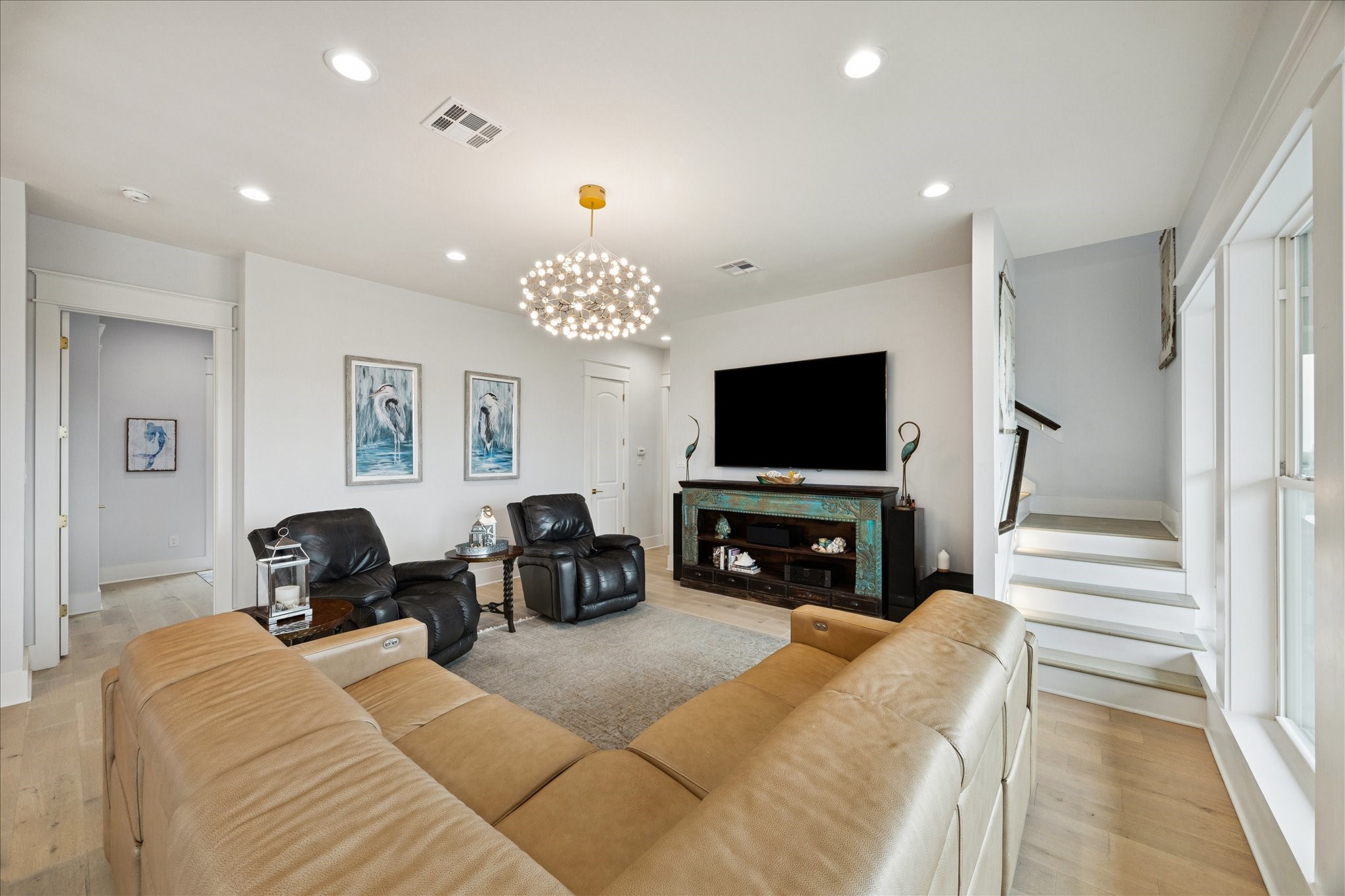 5 Loggerhead Hitchcock, TX 77563 - Photo 7 of 50 a bedroom with furniture and a flat screen tv