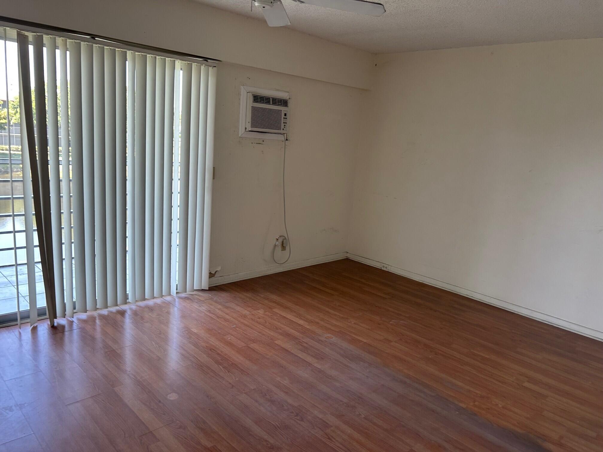 538 Fanshaw M, Unit 538 Boca Raton, FL 33434 - Photo 5 of 16 Master