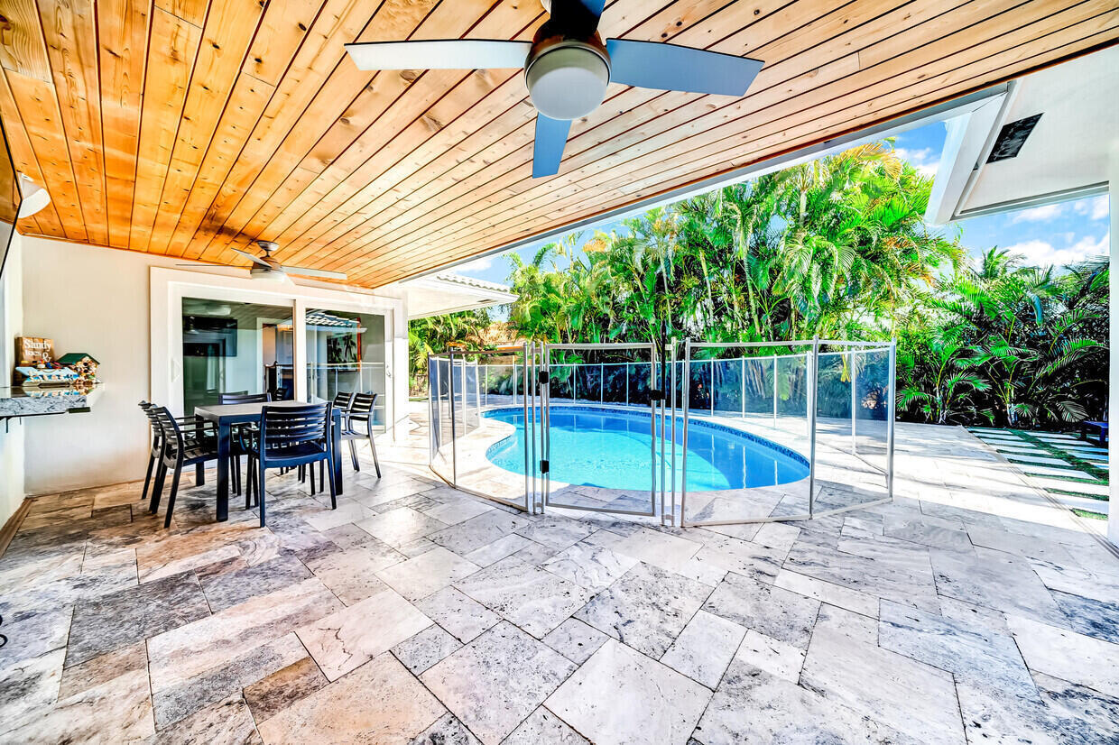 864 Appleby Street Boca Raton, FL 33487 - Photo 3 of 22 patio pool appleby