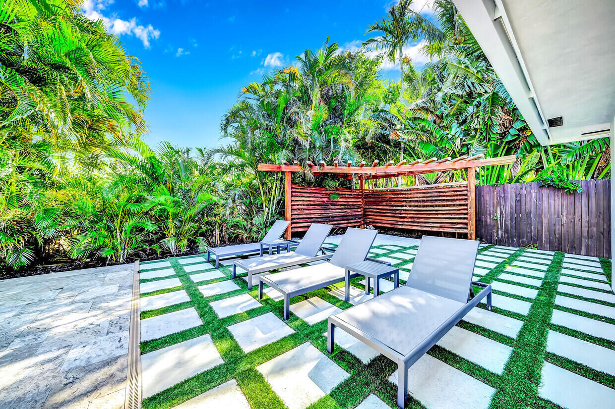 864 Appleby Street Boca Raton, FL 33487 - Photo 5 of 22 sun area 2 appleby