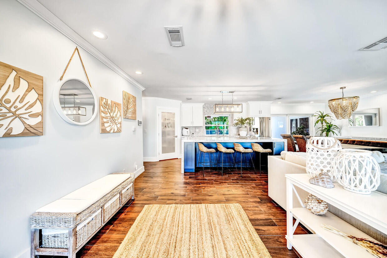 864 Appleby Street Boca Raton, FL 33487 - Photo 8 of 22 entryway appleby