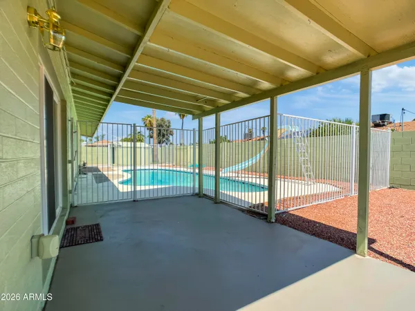 a view of outdoor space